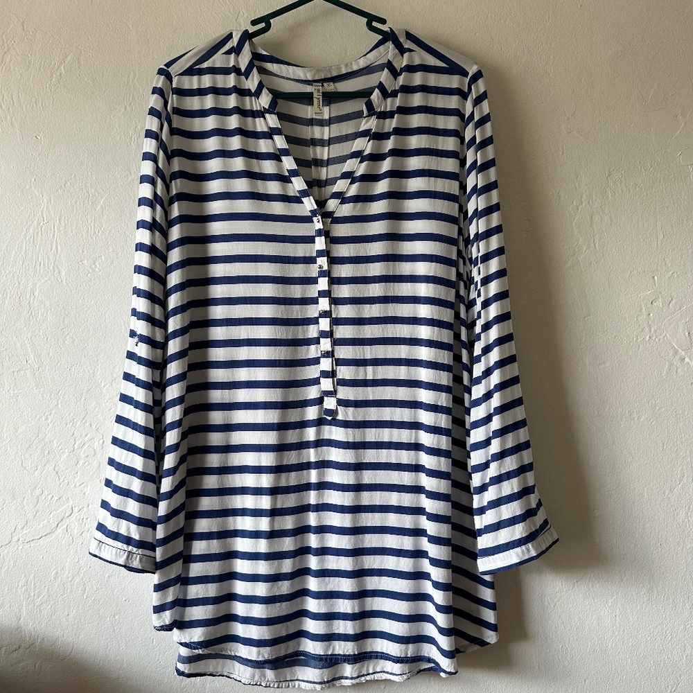 Grand & Greene Dark blue Stripe Flowy Top Size XL